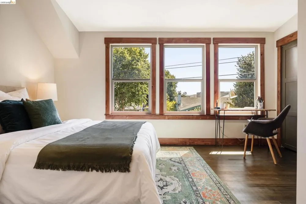 479 42Nd St Oakland, CA 94609