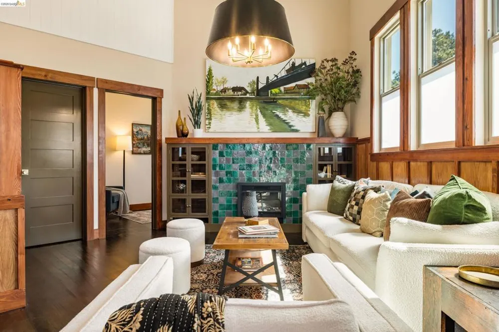 479 42Nd St Oakland, CA 94609