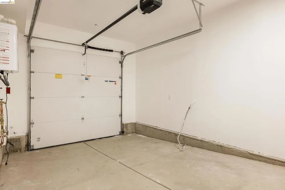 479 42Nd St Oakland, CA 94609