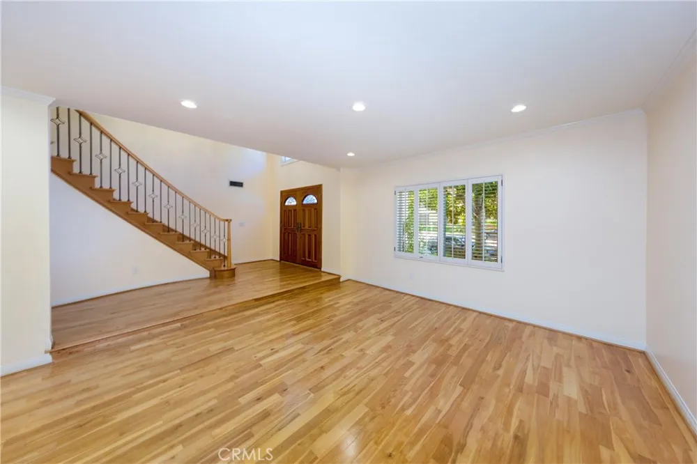 22861 Sparrowdell Drive Calabasas, CA 91302
