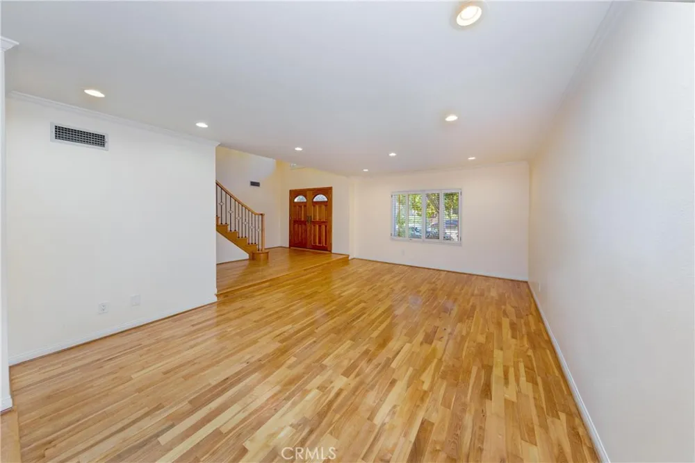 22861 Sparrowdell Drive Calabasas, CA 91302