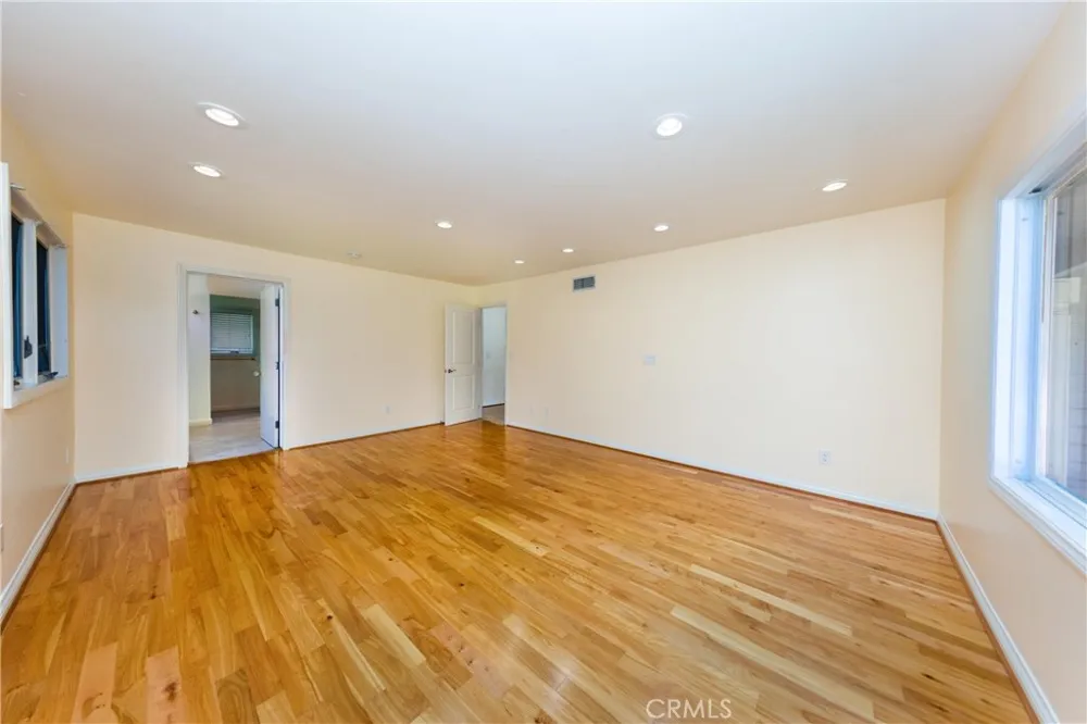 22861 Sparrowdell Drive Calabasas, CA 91302