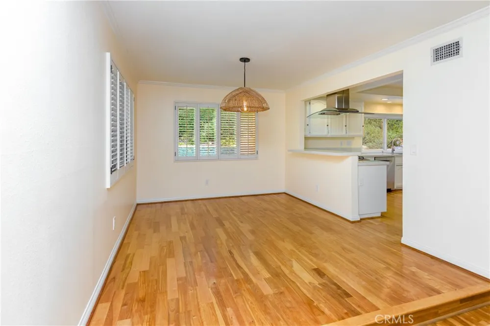 22861 Sparrowdell Drive Calabasas, CA 91302