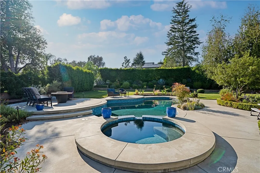 21321 Hillside Court Lake Forest, CA 92630