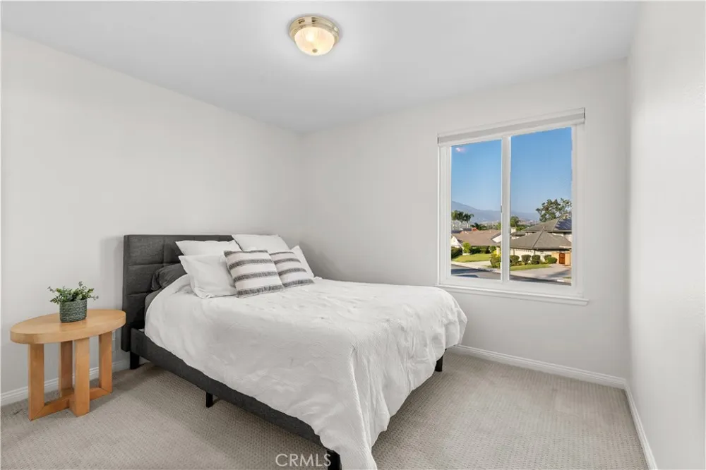 21321 Hillside Court Lake Forest, CA 92630