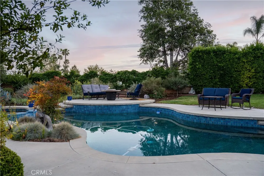 21321 Hillside Court Lake Forest, CA 92630