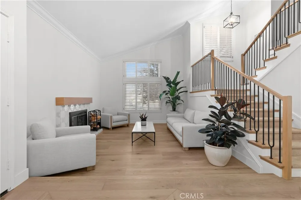 21321 Hillside Court Lake Forest, CA 92630