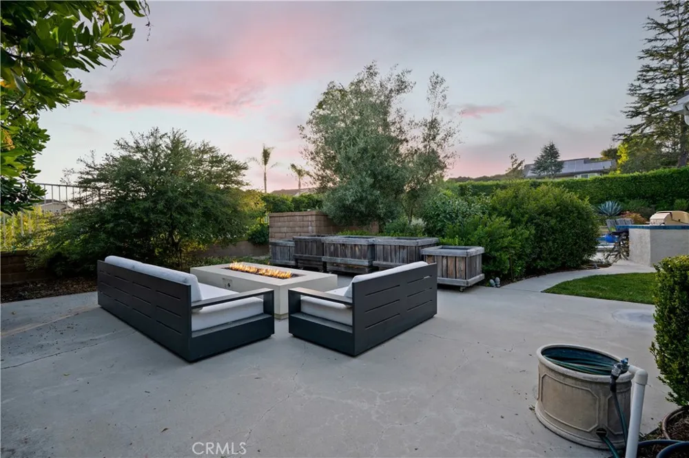 21321 Hillside Court Lake Forest, CA 92630