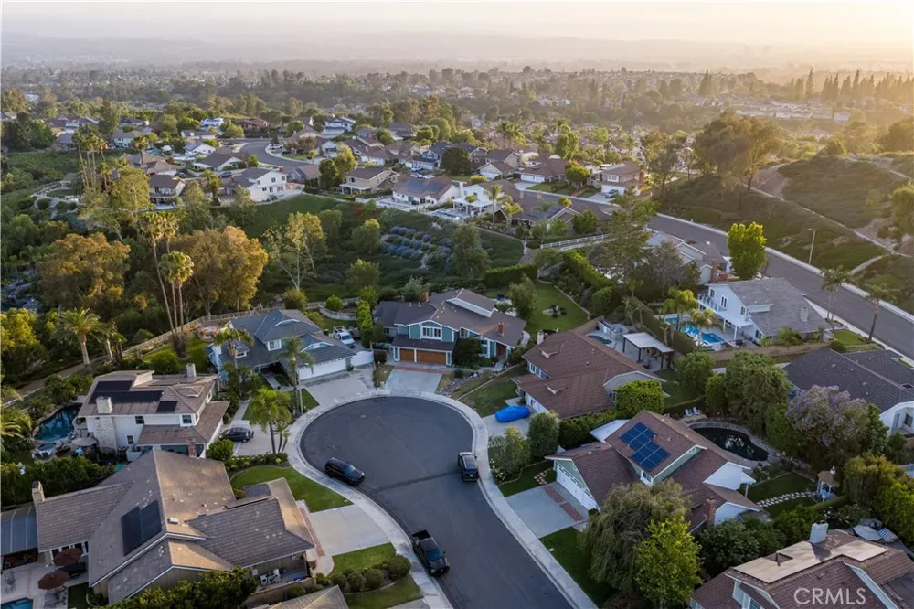 21321 Hillside Court Lake Forest, CA 92630