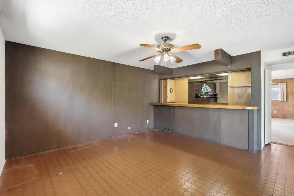 8434 Kappa Street La Mesa, CA 91942
