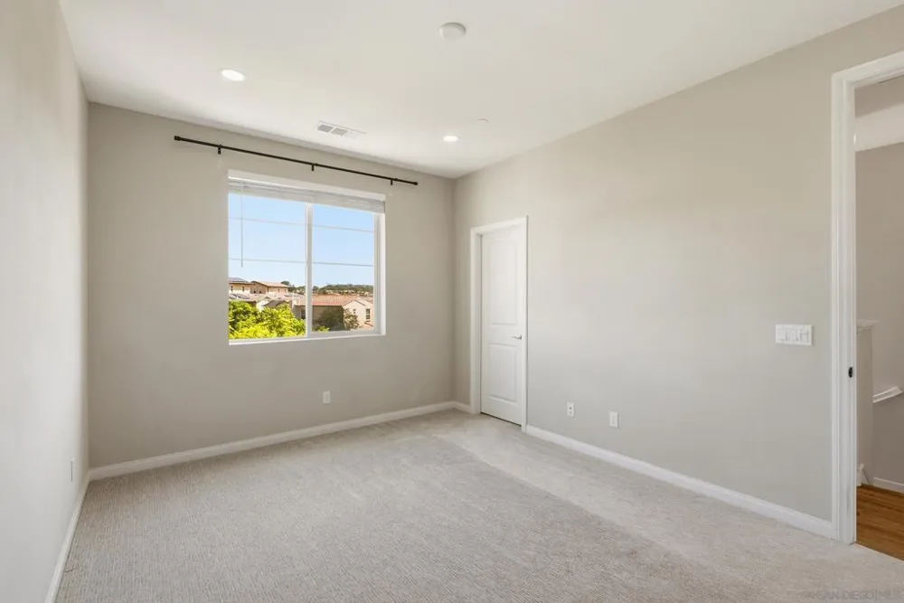 16320 Veridian Cir San Diego, CA 92127