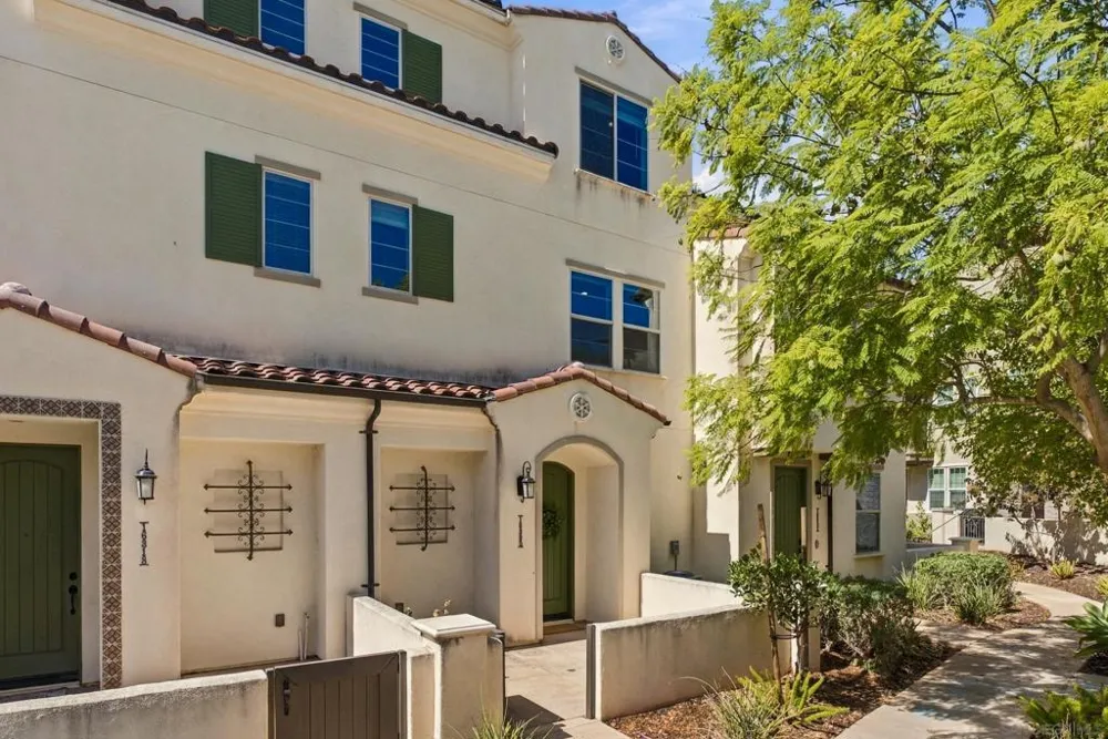 16320 Veridian Cir San Diego, CA 92127