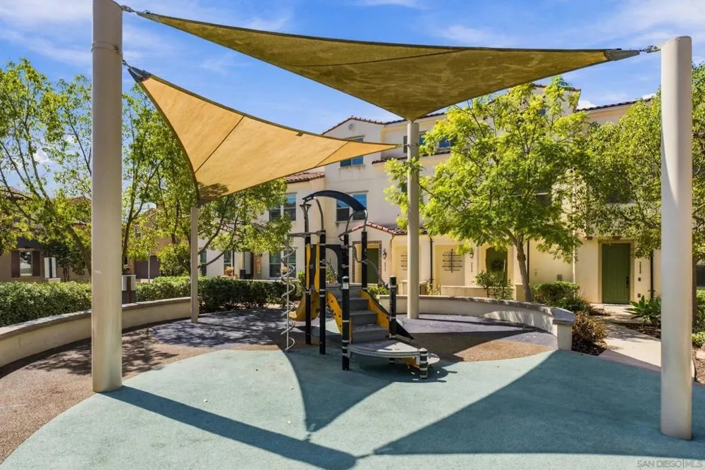 16320 Veridian Cir San Diego, CA 92127