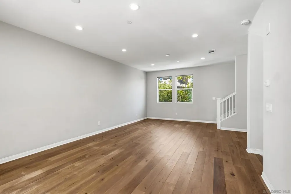 16320 Veridian Cir San Diego, CA 92127