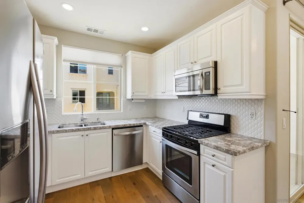 16320 Veridian Cir San Diego, CA 92127