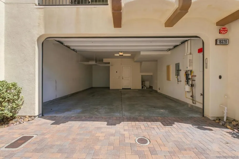 16320 Veridian Cir San Diego, CA 92127
