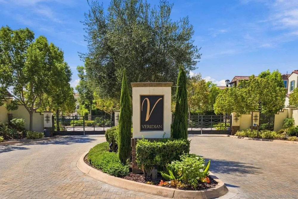16320 Veridian Cir San Diego, CA 92127
