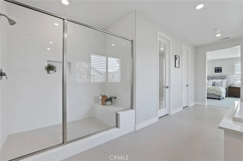 624 Pelion Lake Forest, CA 92630