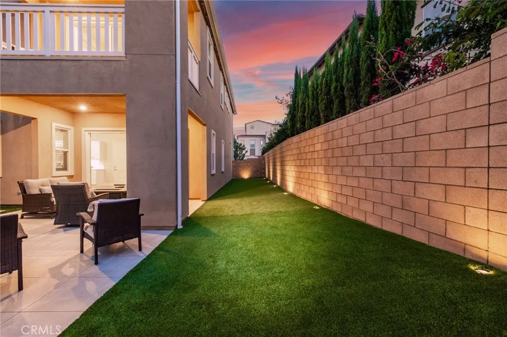 624 Pelion Lake Forest, CA 92630