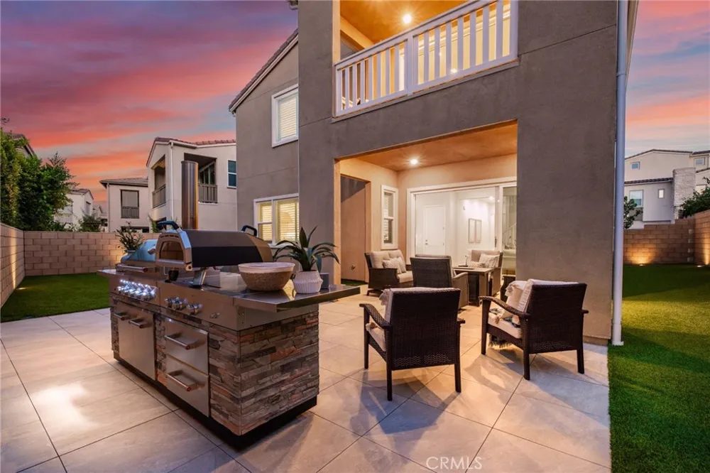 624 Pelion Lake Forest, CA 92630