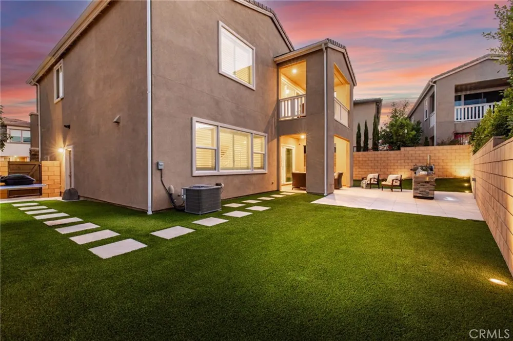 624 Pelion Lake Forest, CA 92630