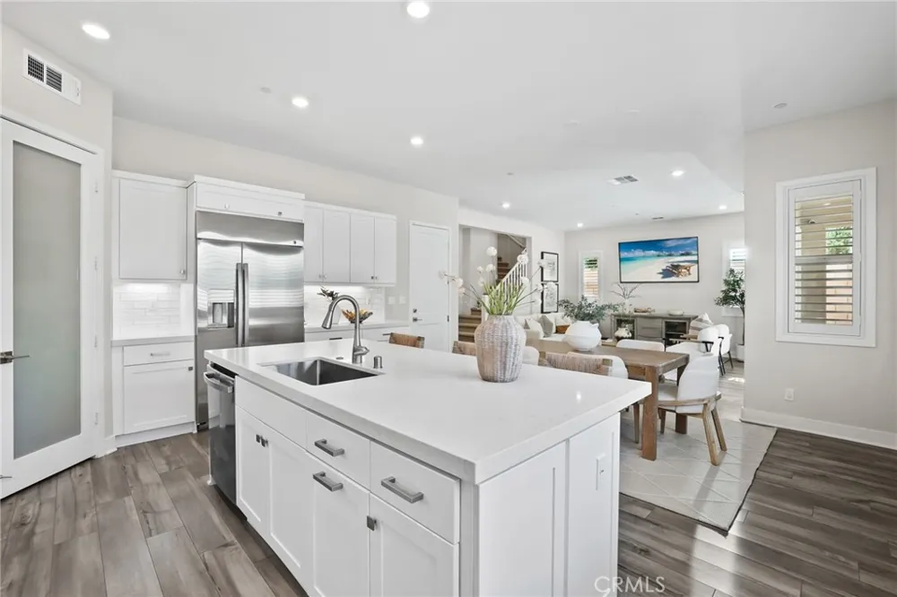 624 Pelion Lake Forest, CA 92630