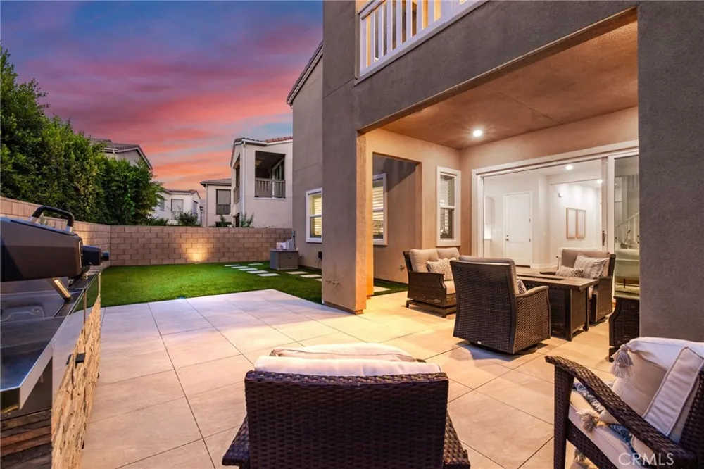 624 Pelion Lake Forest, CA 92630