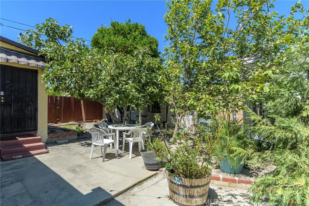6621 Ben North Hollywood, CA 91606