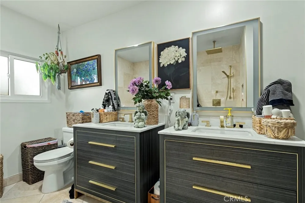 6621 Ben North Hollywood, CA 91606