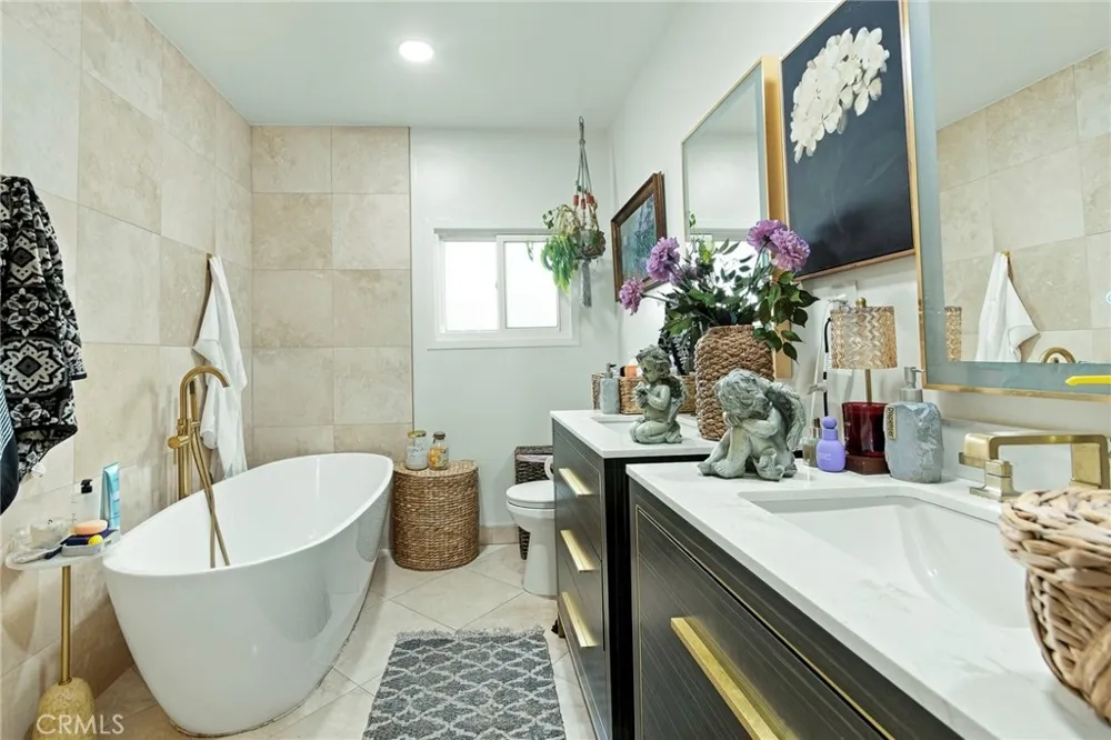 6621 Ben North Hollywood, CA 91606