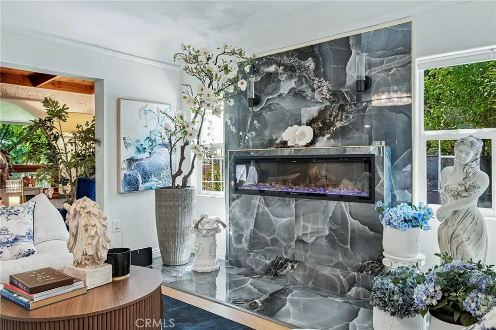 6621 Ben North Hollywood, CA 91606