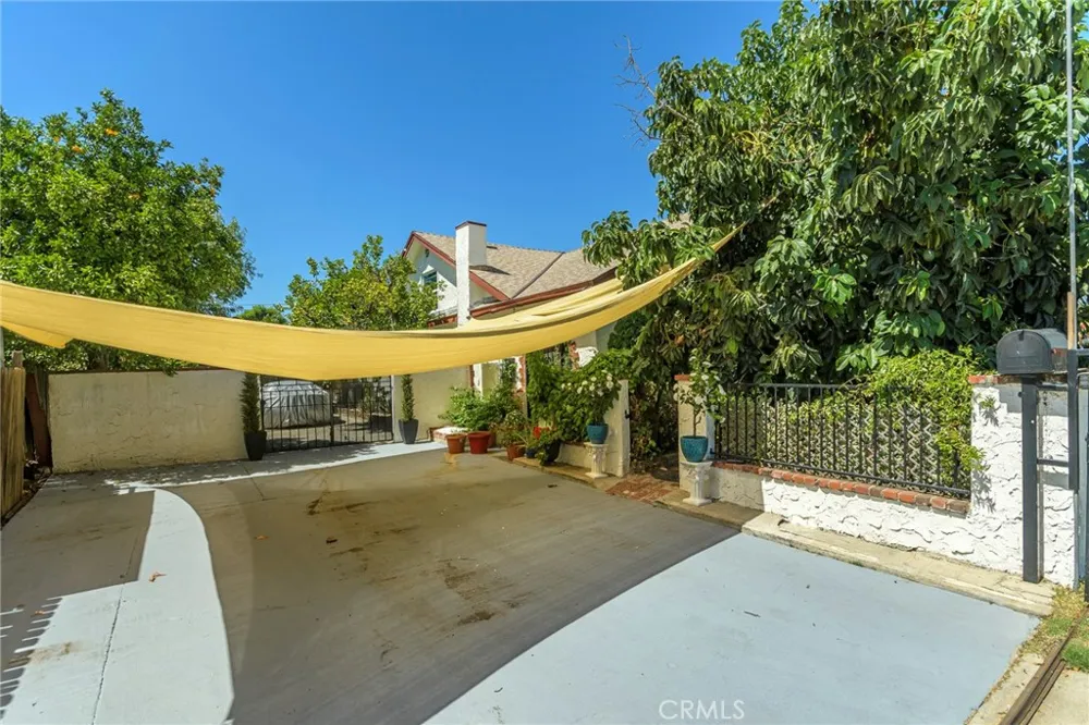 6621 Ben North Hollywood, CA 91606