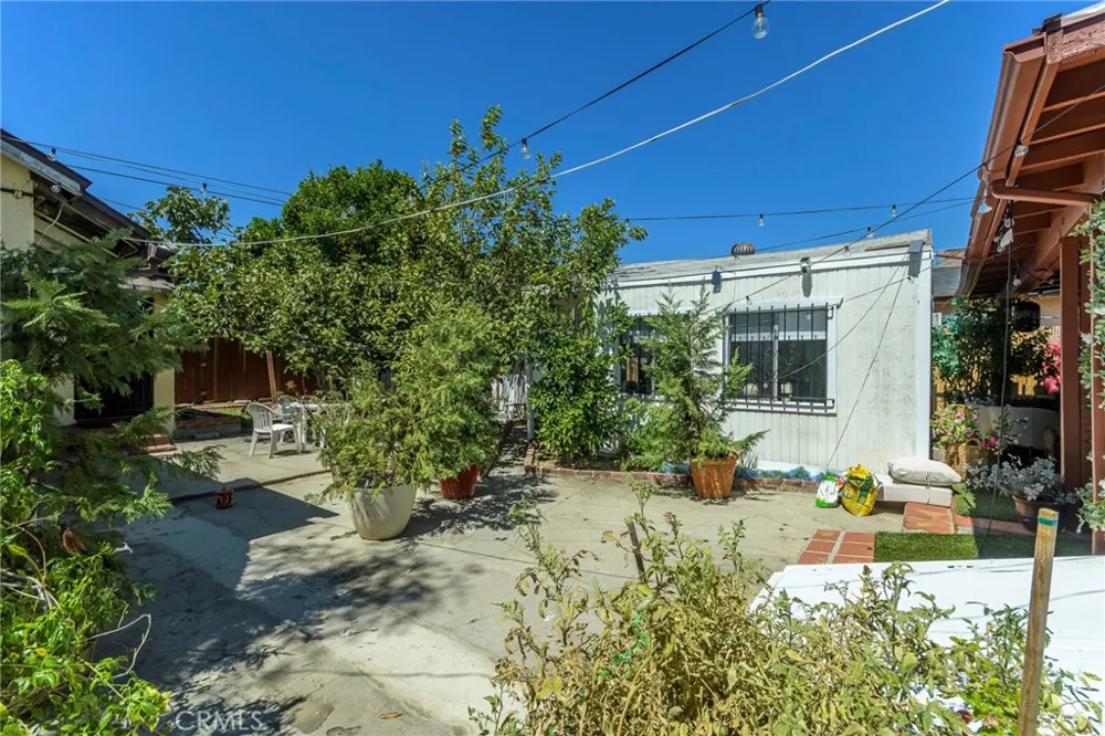 6621 Ben North Hollywood, CA 91606