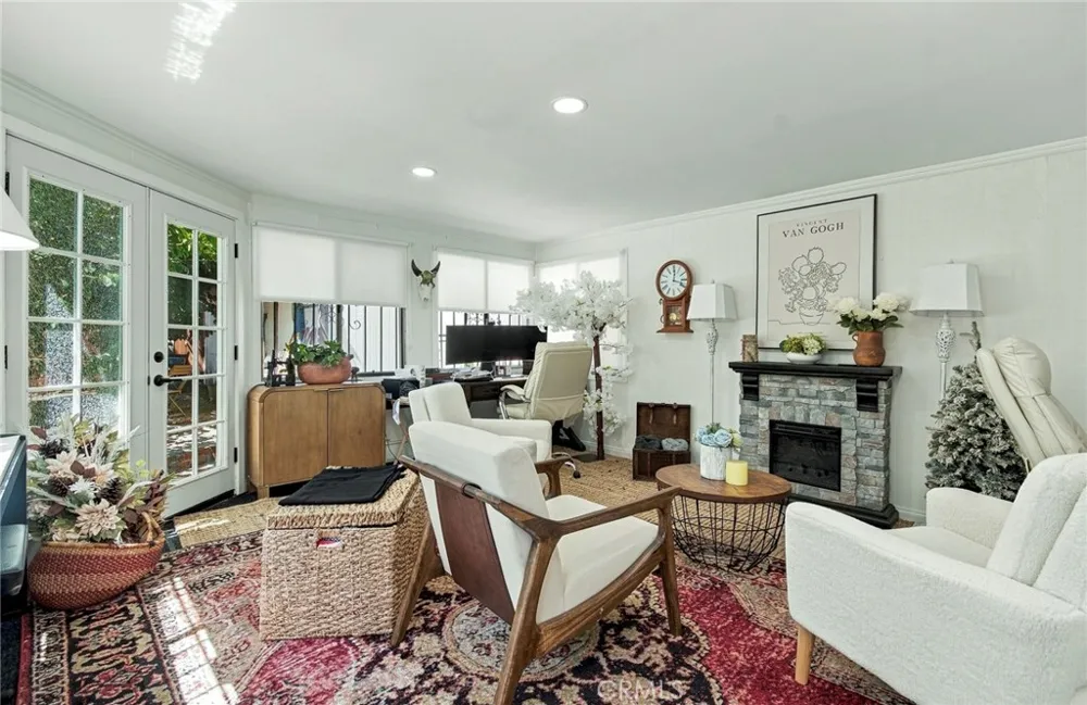 6621 Ben North Hollywood, CA 91606