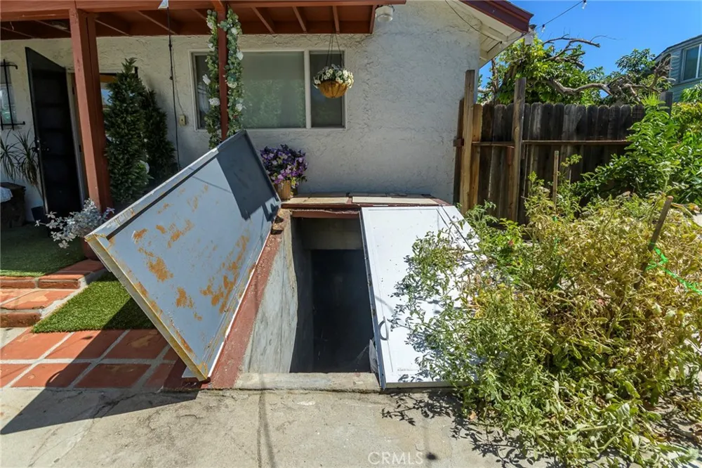 6621 Ben North Hollywood, CA 91606