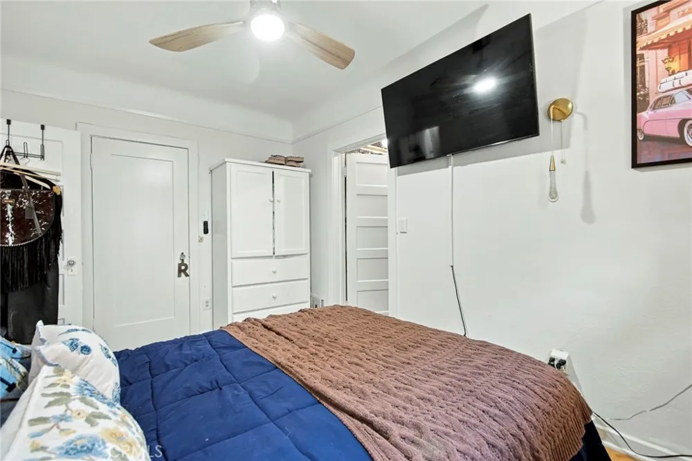 6621 Ben North Hollywood, CA 91606