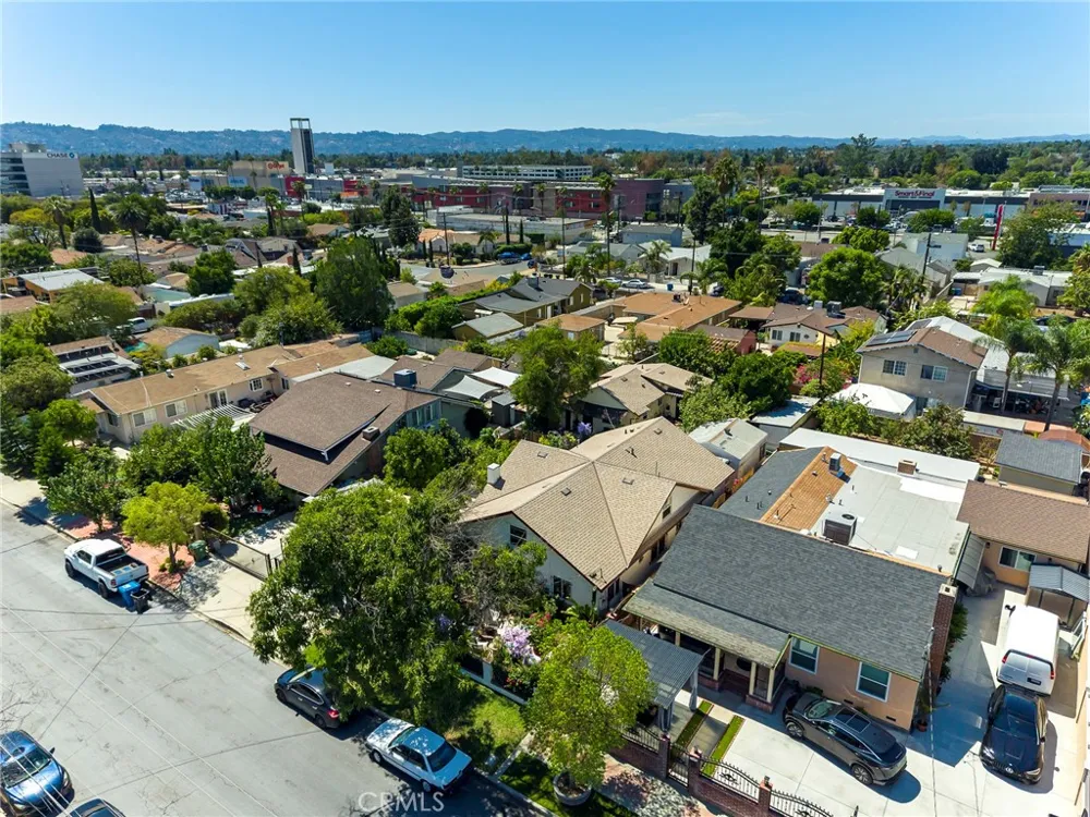 6621 Ben North Hollywood, CA 91606
