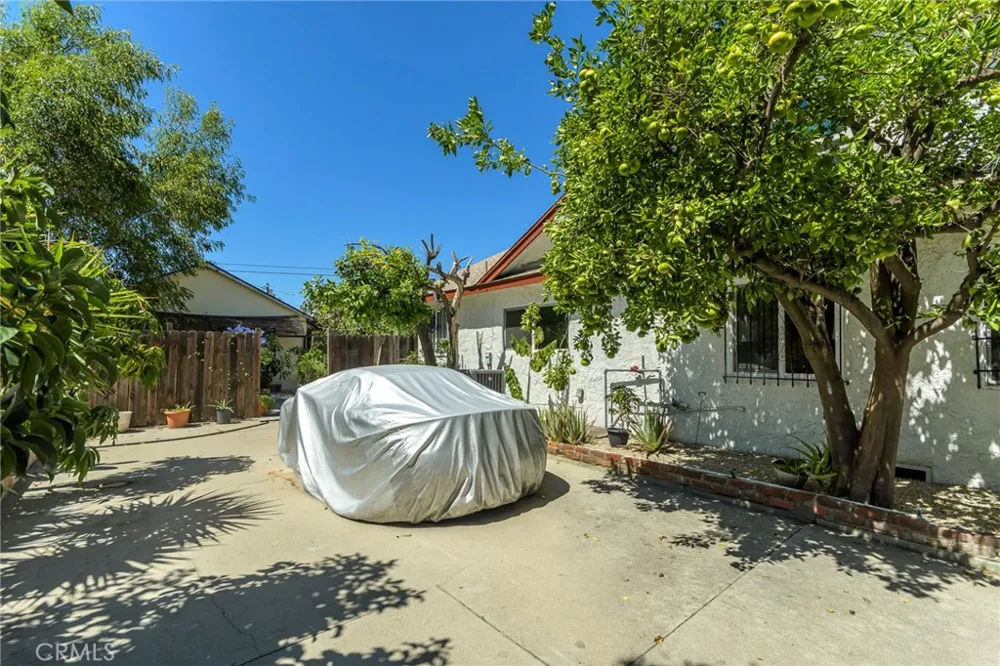 6621 Ben North Hollywood, CA 91606
