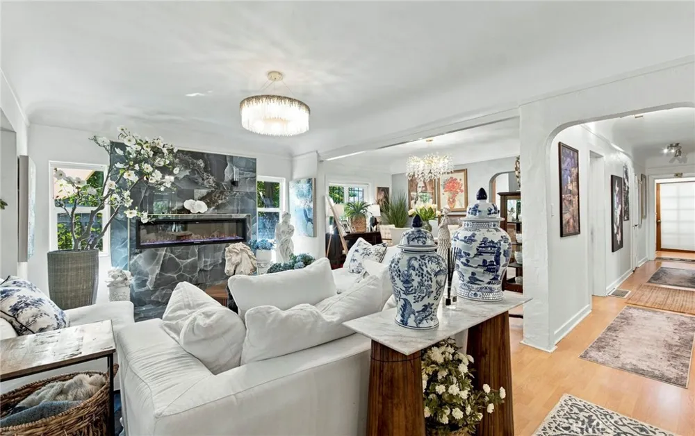 6621 Ben North Hollywood, CA 91606