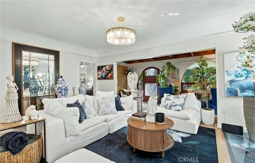 6621 Ben North Hollywood, CA 91606