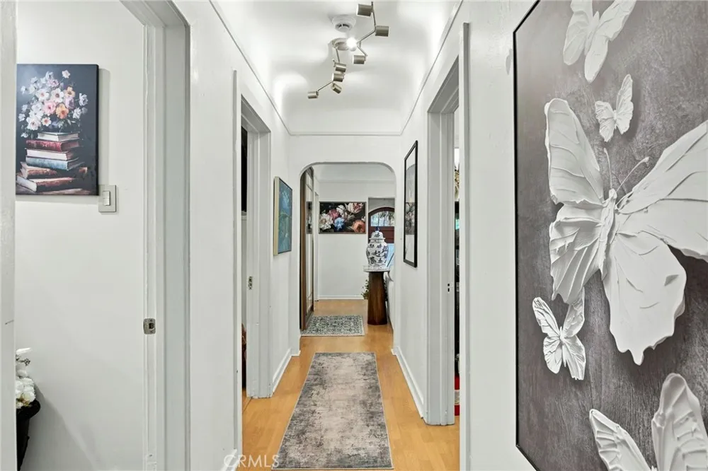6621 Ben North Hollywood, CA 91606