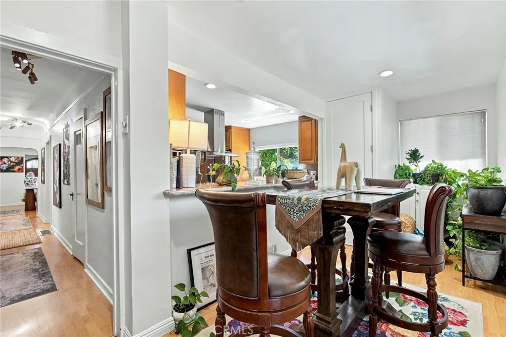 6621 Ben North Hollywood, CA 91606