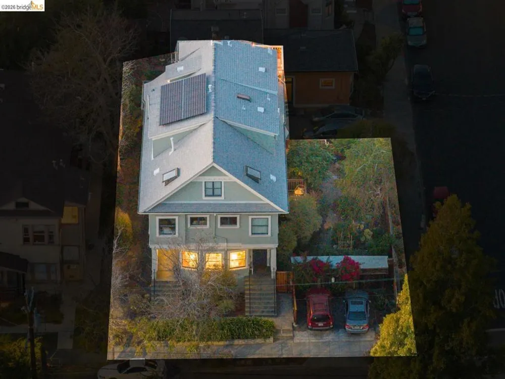 2259 Derby St #Lower Berkeley, CA 94705