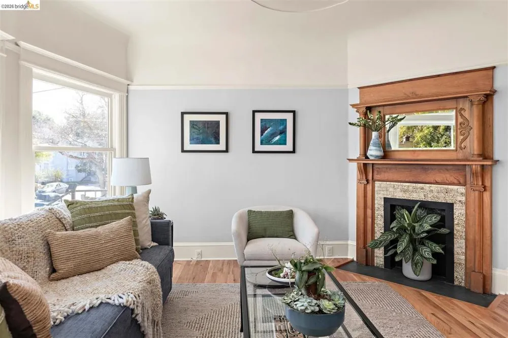 2259 Derby St #Lower Berkeley, CA 94705