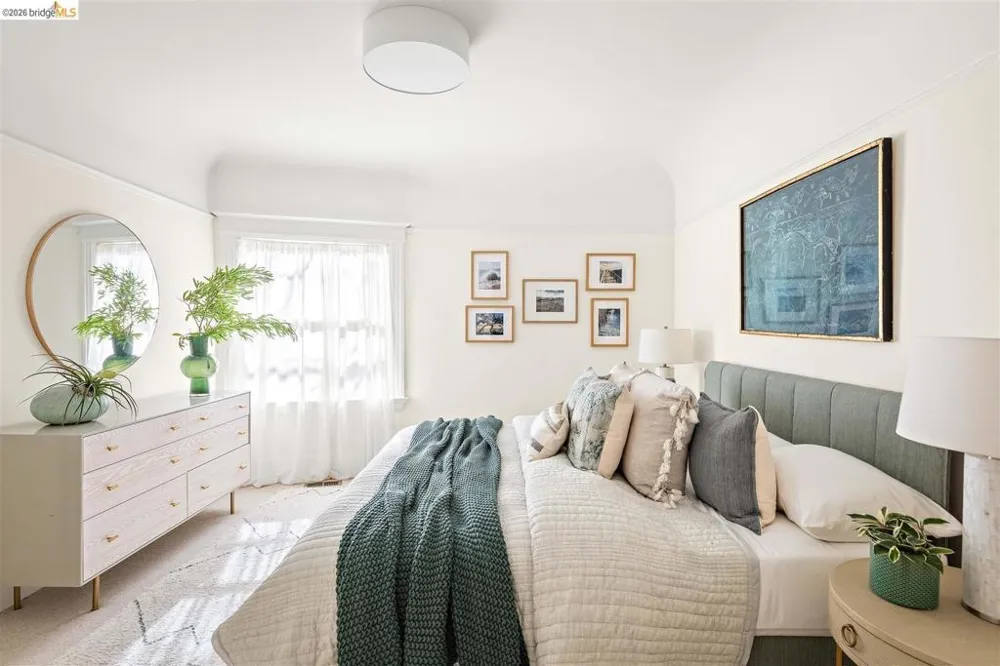 2259 Derby St #Lower Berkeley, CA 94705