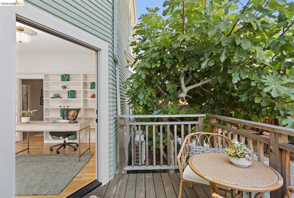 2259 Derby St #Lower Berkeley, CA 94705