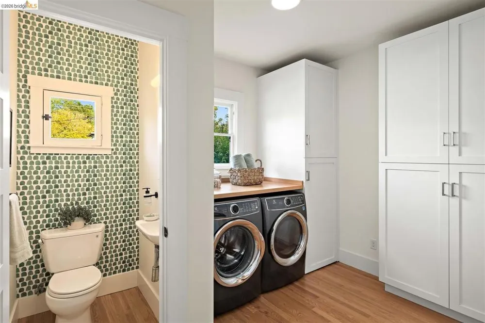 2259 Derby St #Lower Berkeley, CA 94705