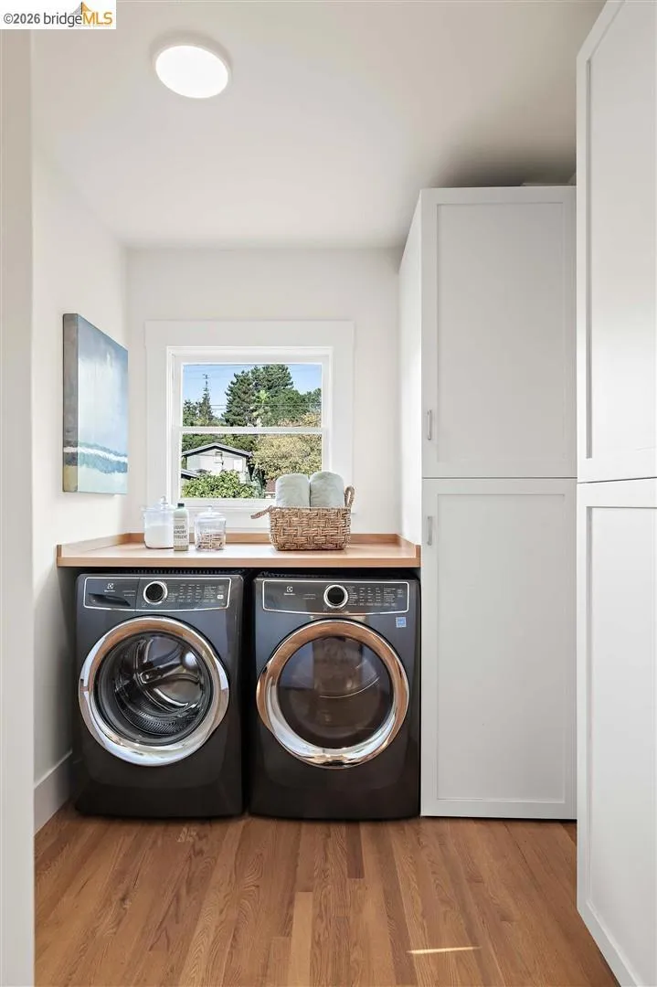 2259 Derby St #Lower Berkeley, CA 94705