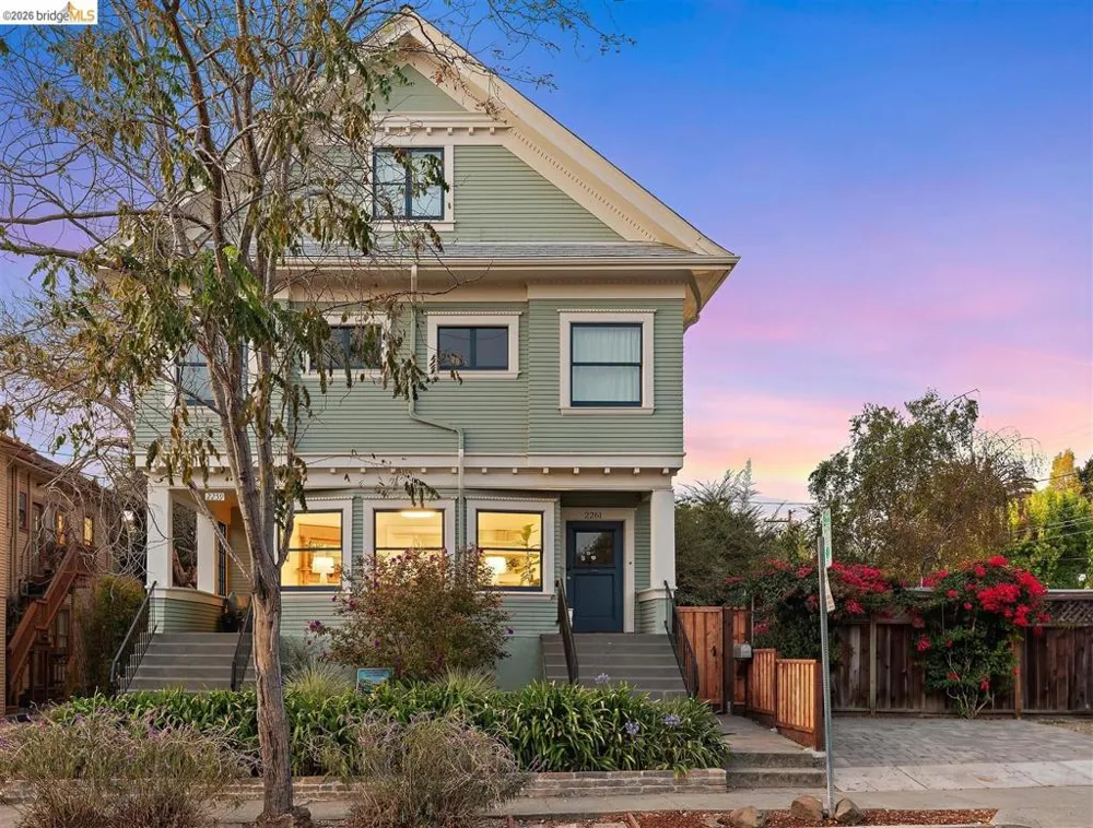 2259 Derby St #Lower Berkeley, CA 94705