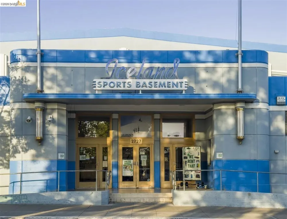 2259 Derby St #Lower Berkeley, CA 94705
